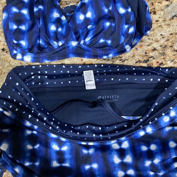 Athleta swimsuit bikini size 34B/C cup and bikin bottom size small. NWT - Picture 6 of 10